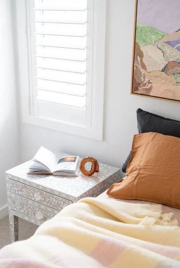 tranquil Haven Bedside tabel in mother of pearl       by Ashborn Furniture | Image 3