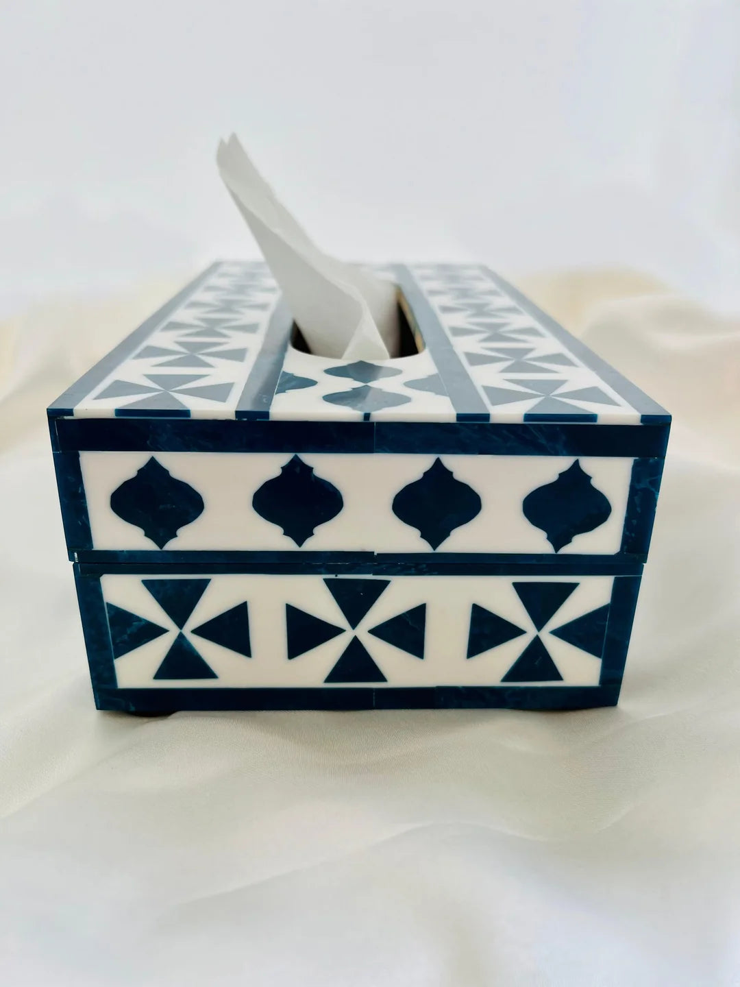 Elegant Heritage Tissue Box by Ashborn furniture | Image 3